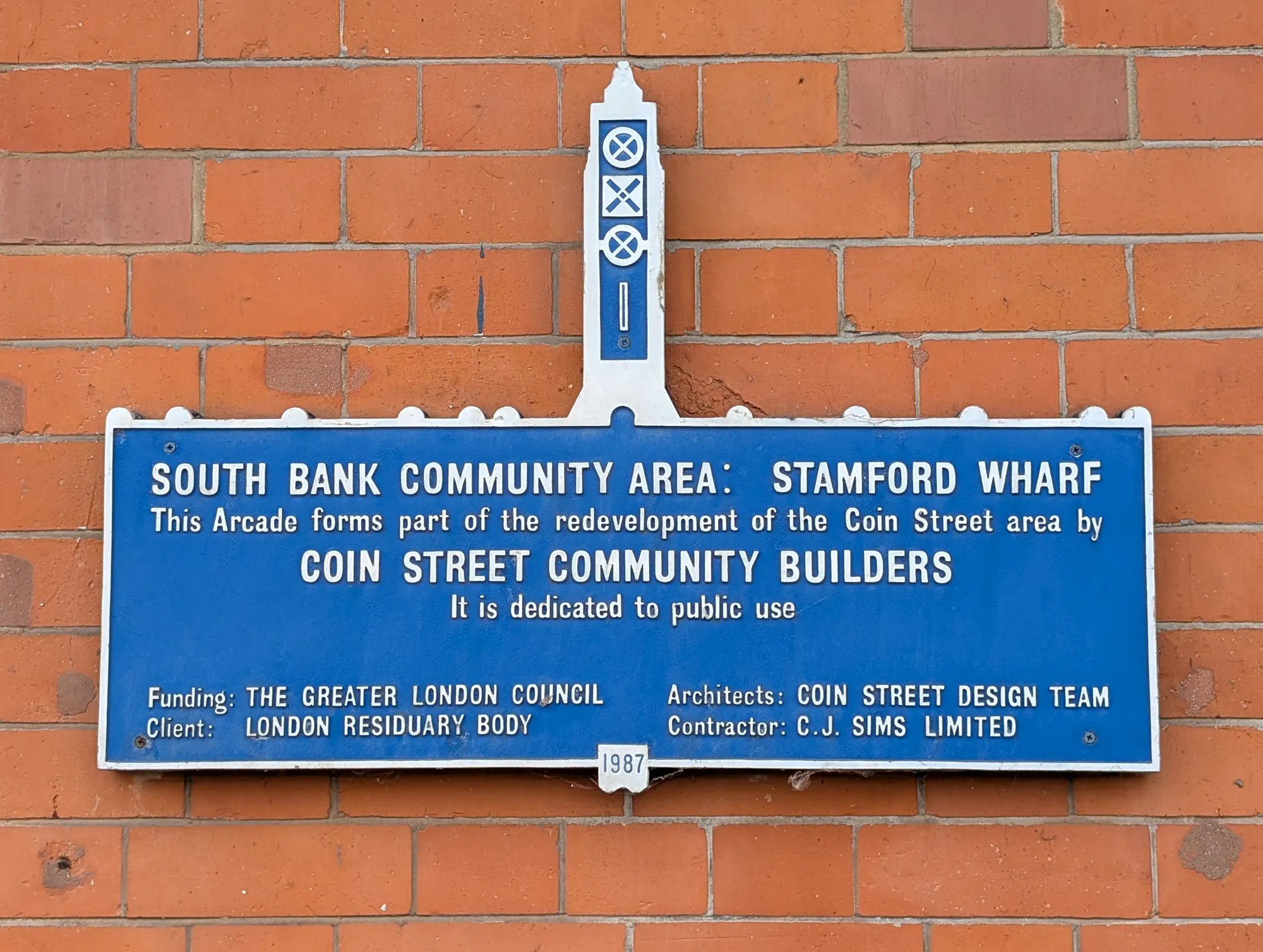 A 1987 plaque on the Stamford Wharf arcade, now Oxo Tower Wharf: “dedicated to public use”.