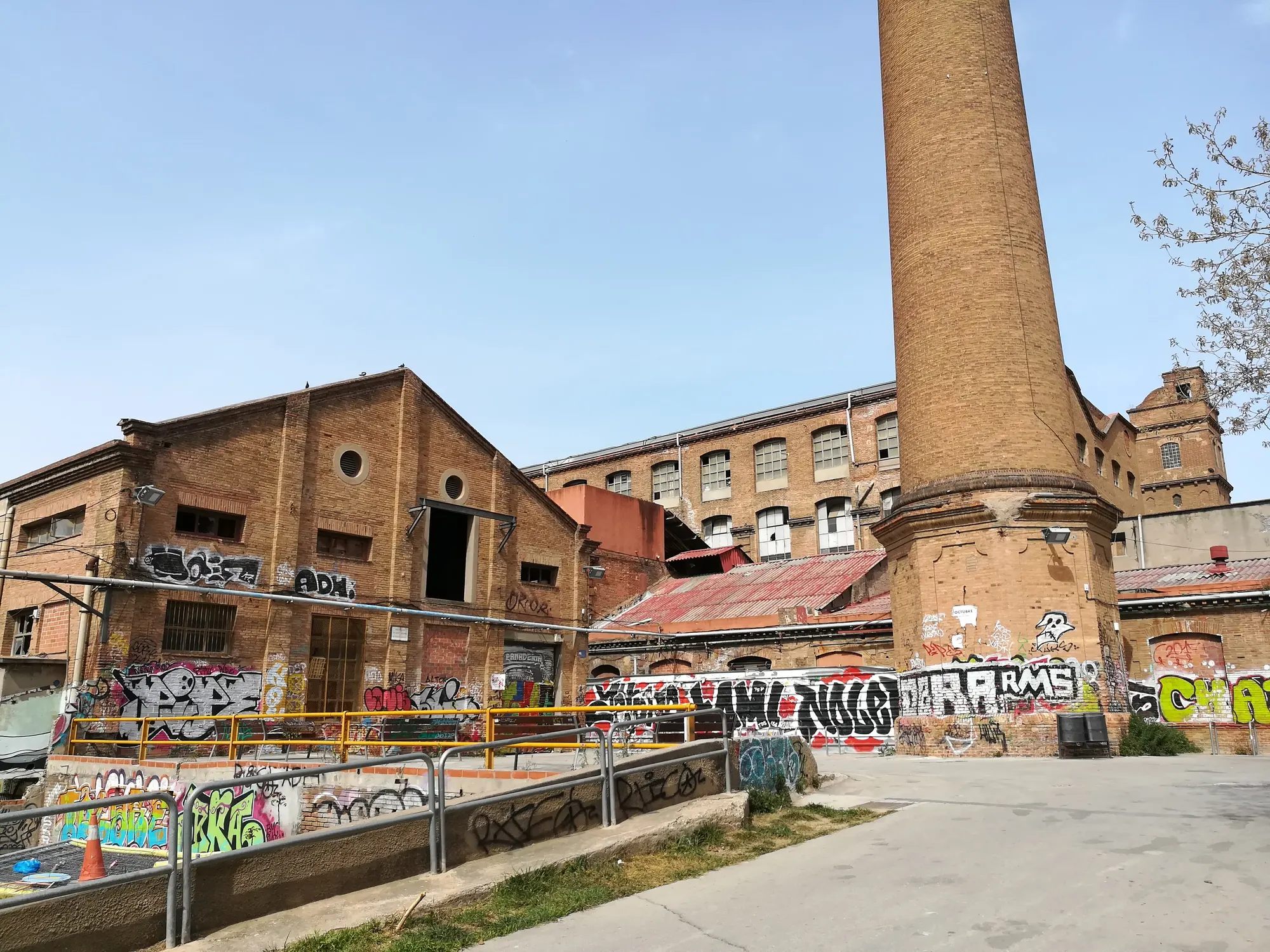 Une usine textile aux mains du quartier