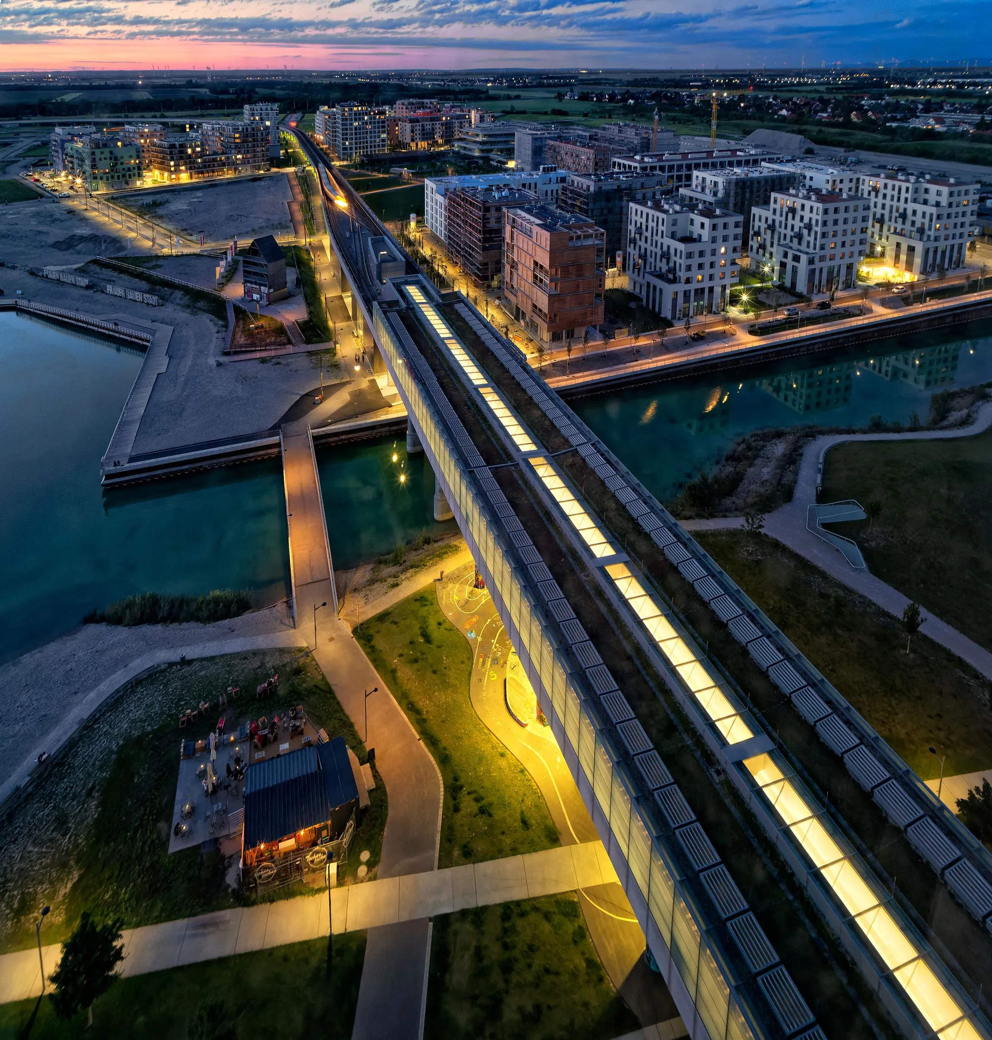 aspern Seestadt vue du ciel au crépuscule